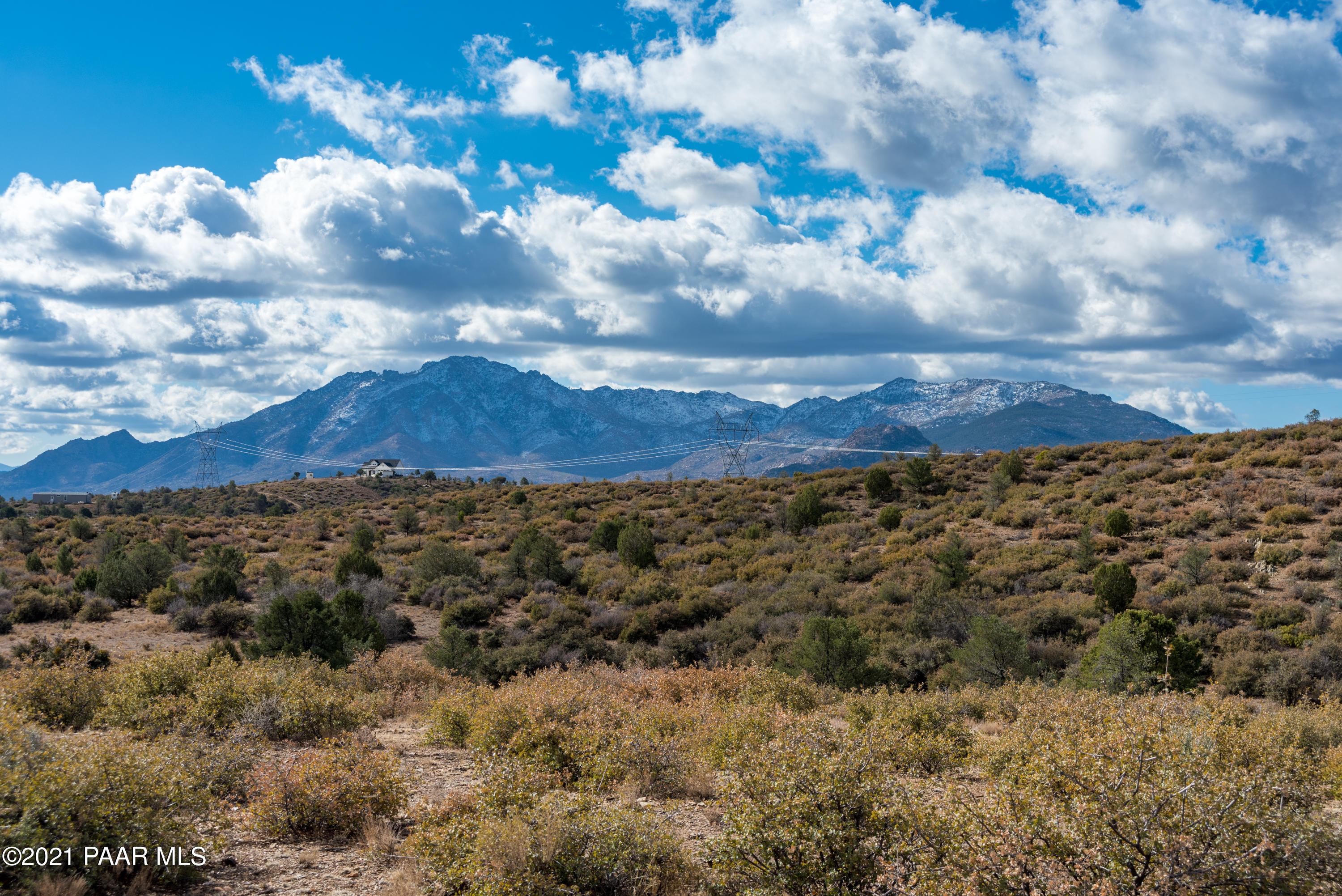 5025 W Dos Arroyos Drive