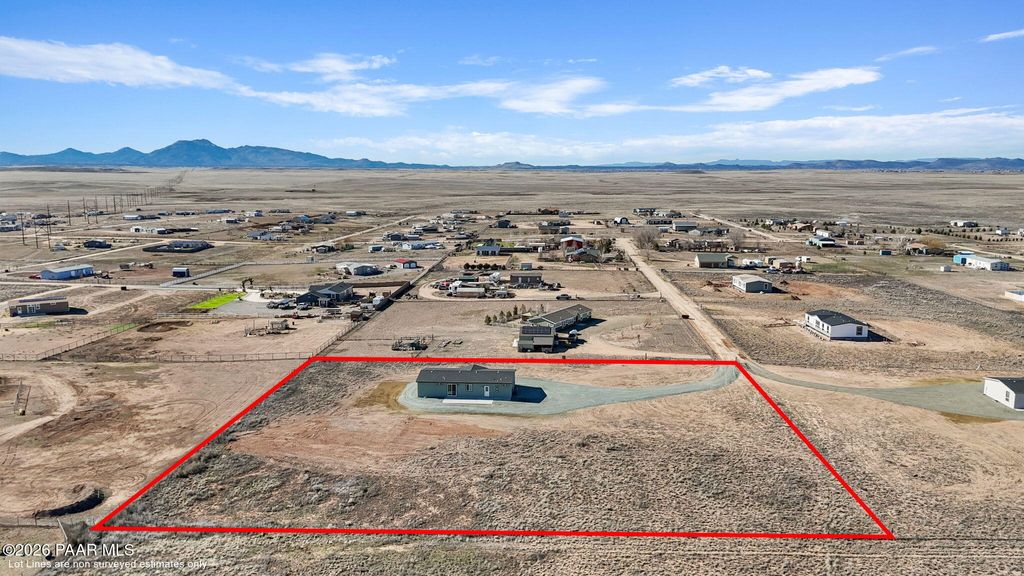 Photo of 7455 E Bunkhouse Road, Prescott Valley, AZ 86315 (MLS # 1078754)