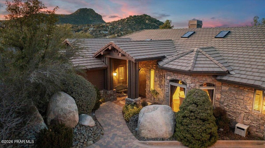 Photo of 544 Lodge Trail Circle, Prescott, AZ 86303 (MLS # 1079812)