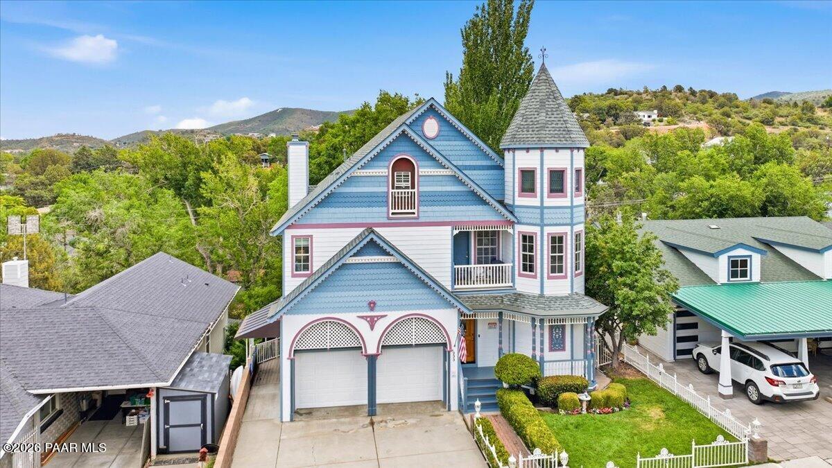 233 S Mount Vernon Avenue