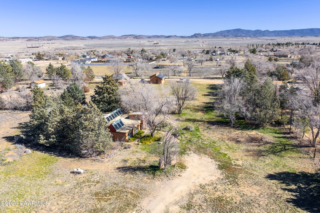 Photo of 1327 E Granite Creek Lane, Chino Valley, AZ 86323 (MLS # 1079862)