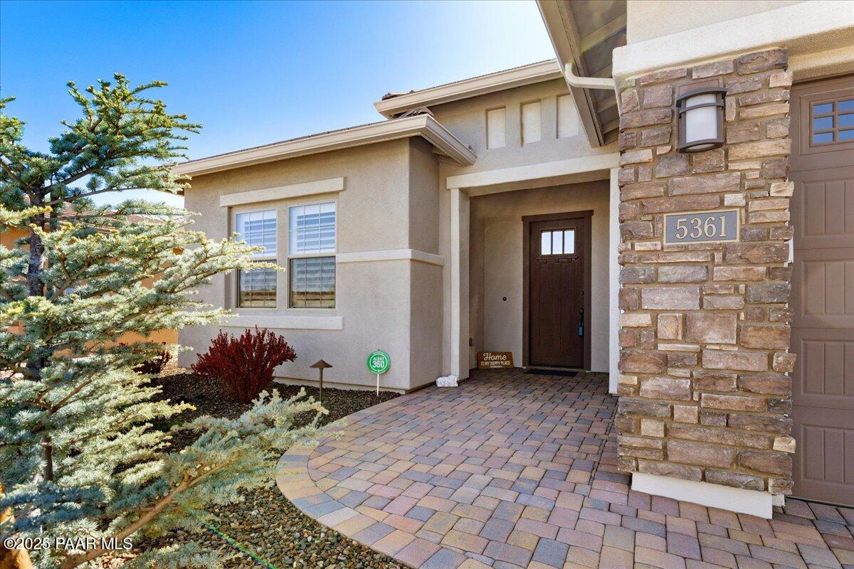 5361 Autumn Leaf Lane