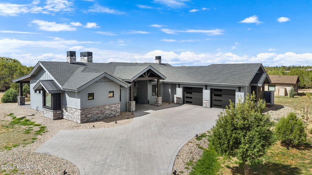 Photo of 4810 W Three Forks Road, Prescott, AZ 86305 (MLS # 1080215)