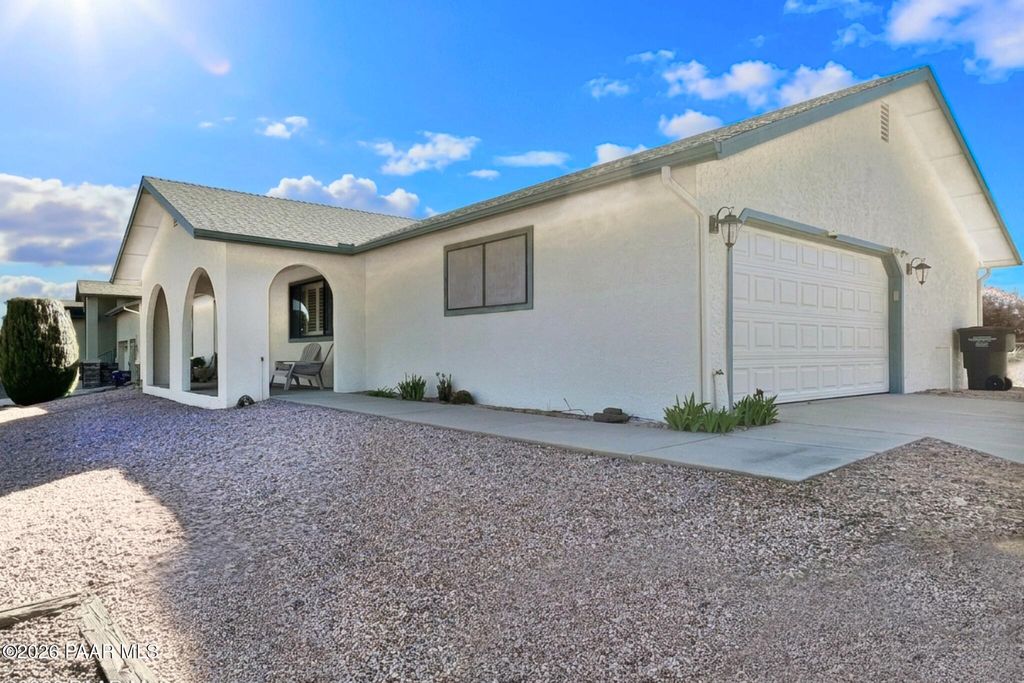 Photo of 11159 Pima Road, Dewey-Humboldt, AZ 86327 (MLS # 1081102)