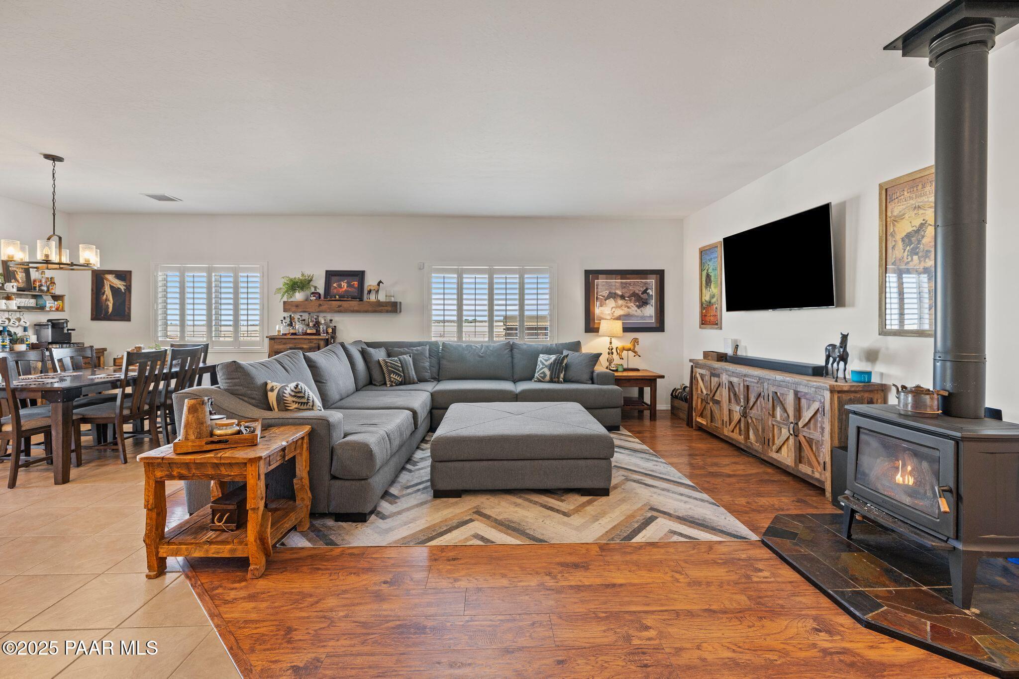 8950 N Calico Cat Trail