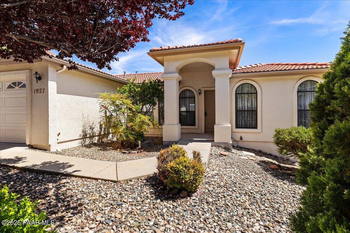 1927 Oriental Avenue