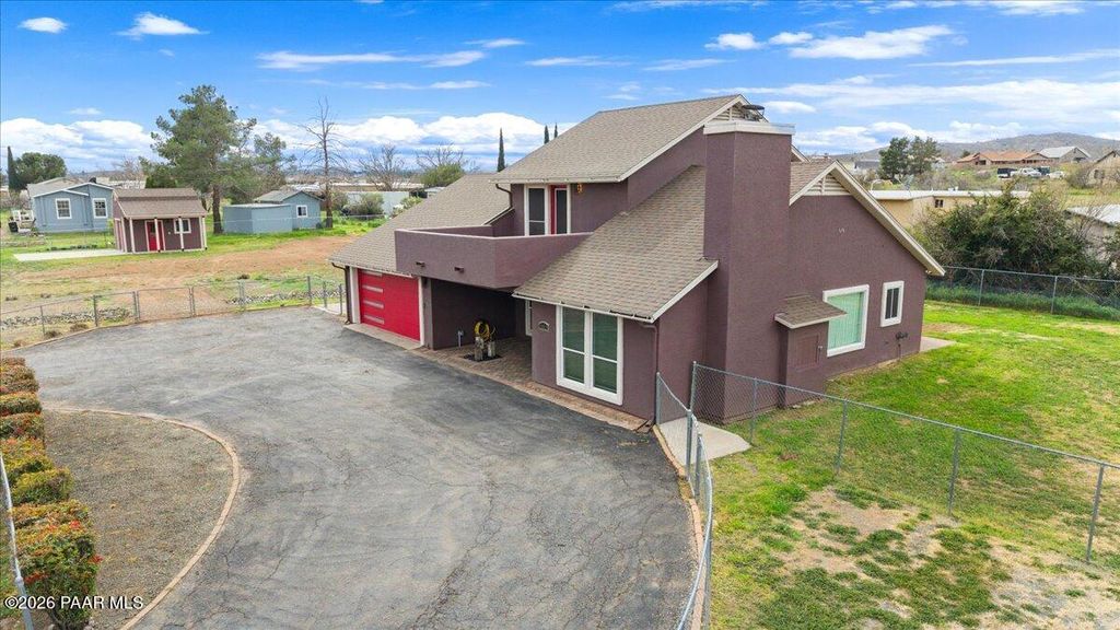 Photo of 15318 S Cordes Lakes Drive, Cordes Lakes, AZ 86333 (MLS # 1079590)