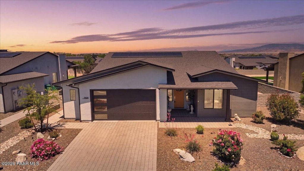 Photo of 5529 E Killen Loop, Prescott Valley, AZ 86314 (MLS # 1082350)