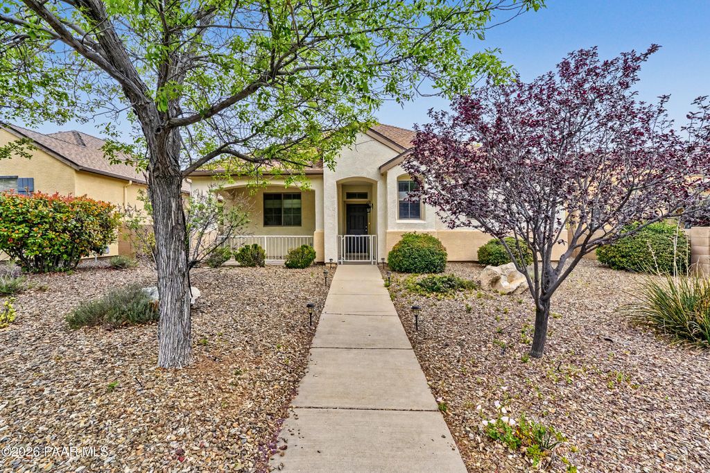 Photo of 7912 E Crimsonfire Road, Prescott Valley, AZ 86314 (MLS # 1080681)