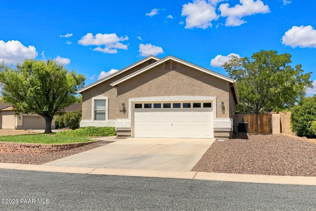 Photo of 5290 N Willoughby Drive, Prescott Valley, AZ 86314 (MLS # 1081977)