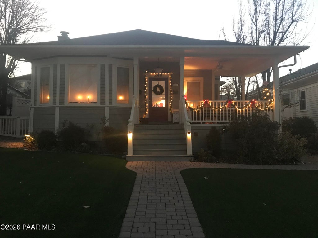Photo of 240 S Mount Vernon Avenue, Prescott, AZ 86303 (MLS # 1085571)