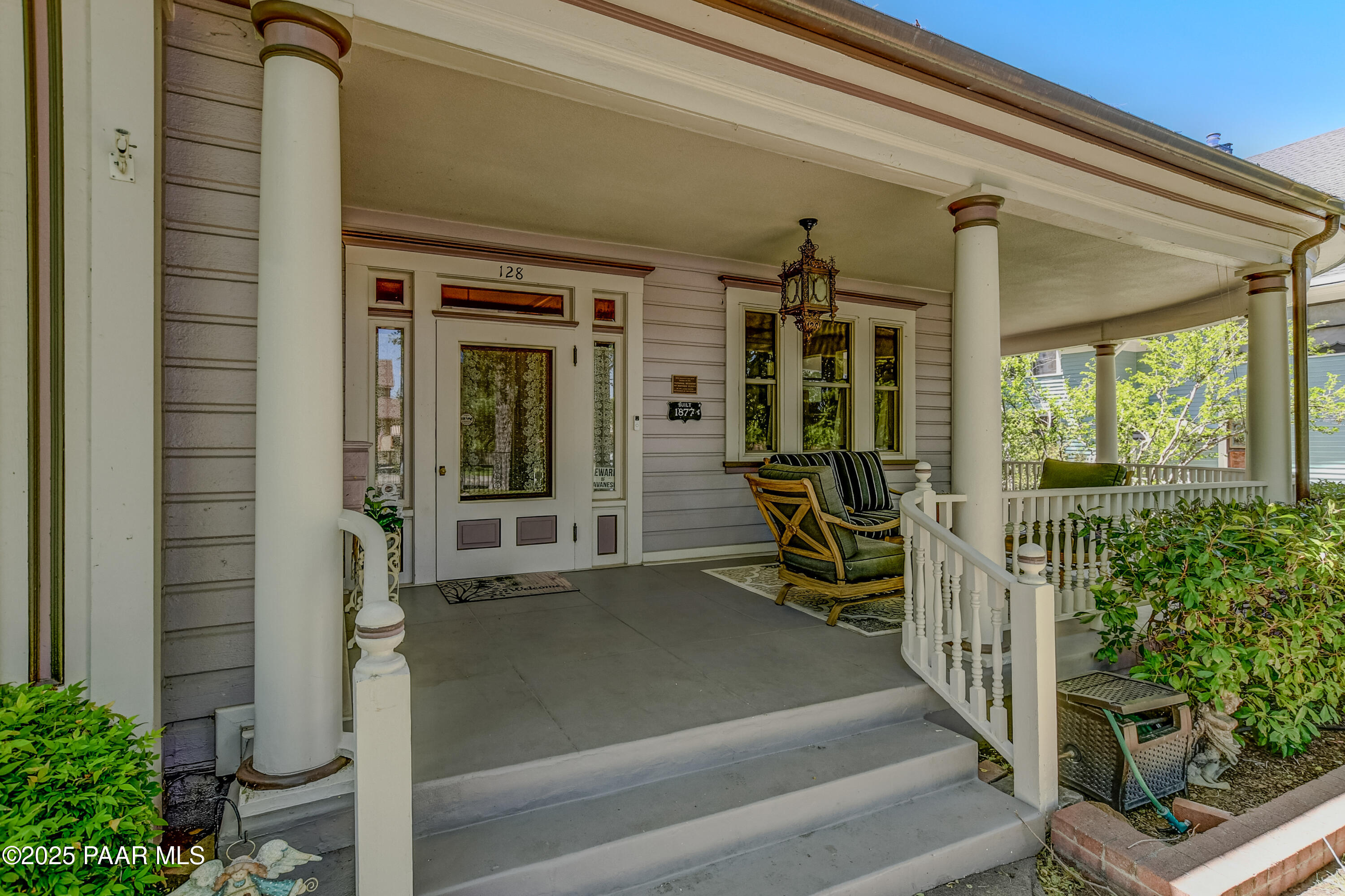 128 S Mt Vernon Avenue