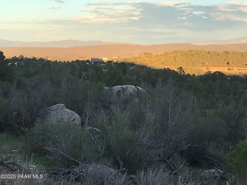 Photo of 00000 W Buckhorn - W Drive, Peeples Valley, AZ 86332 (MLS # 1076718)
