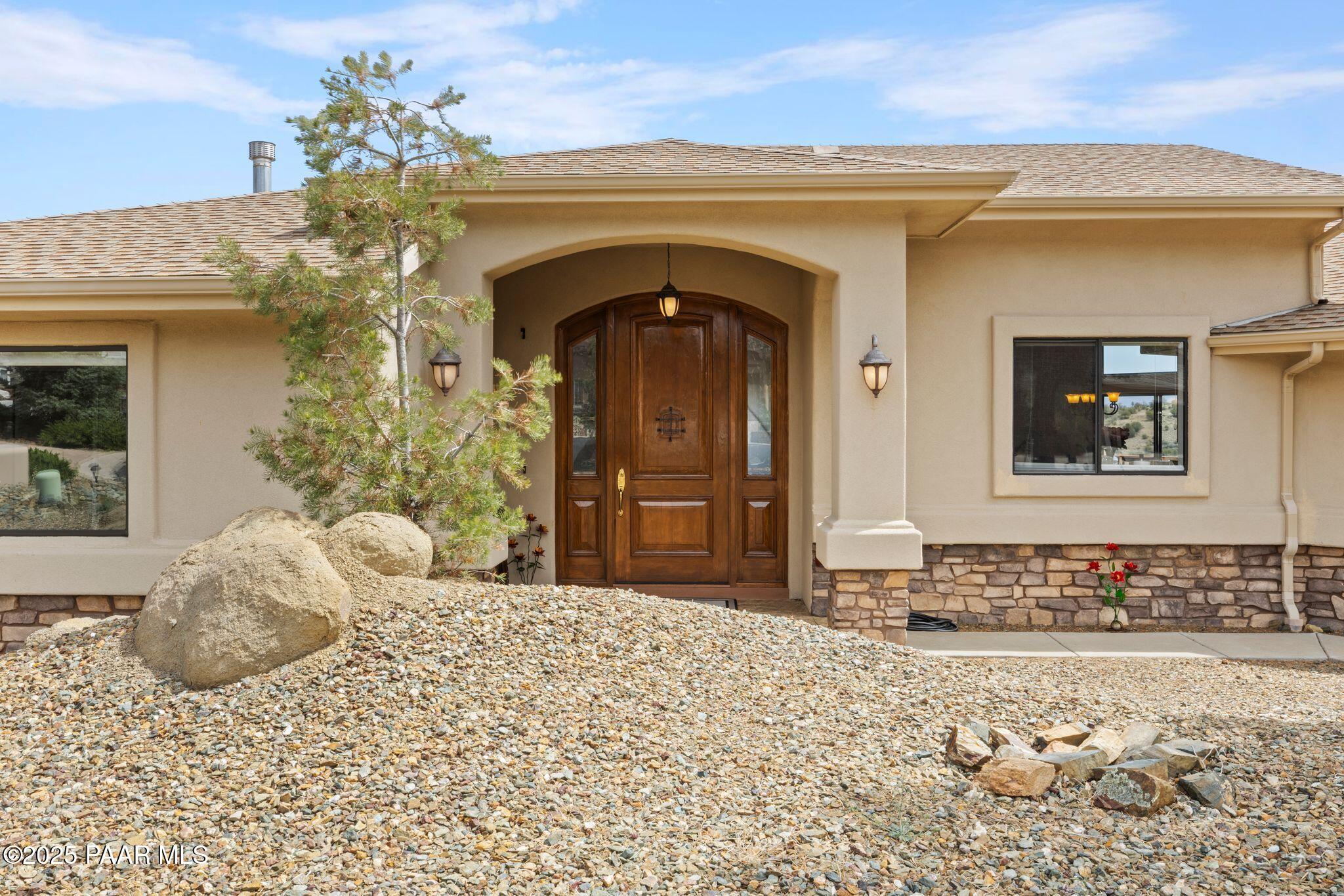783 N Creekside Drive