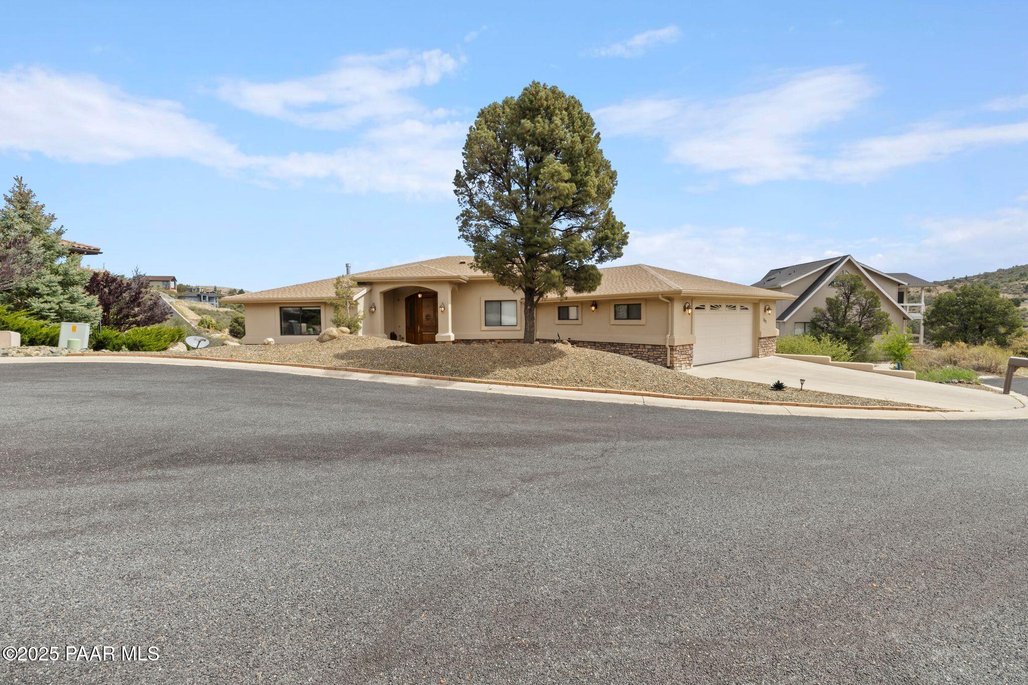 783 N Creekside Drive