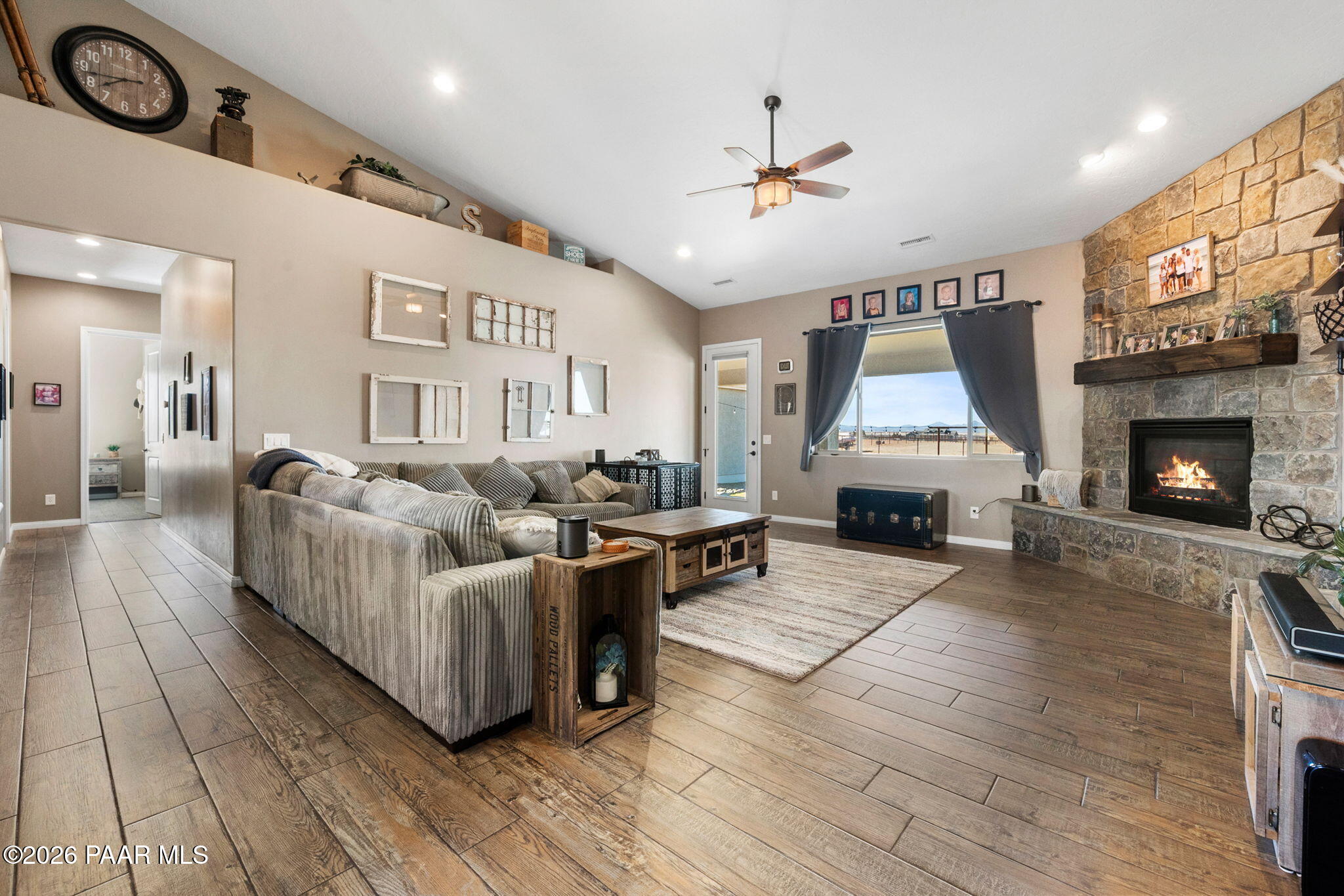 8350 N Covered Wagon Trail