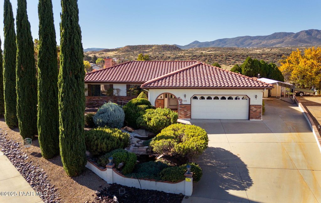 Photo of 1078 N Broken Wagon Trail Trl, Dewey-Humboldt, AZ 86327 (MLS # 1077634)