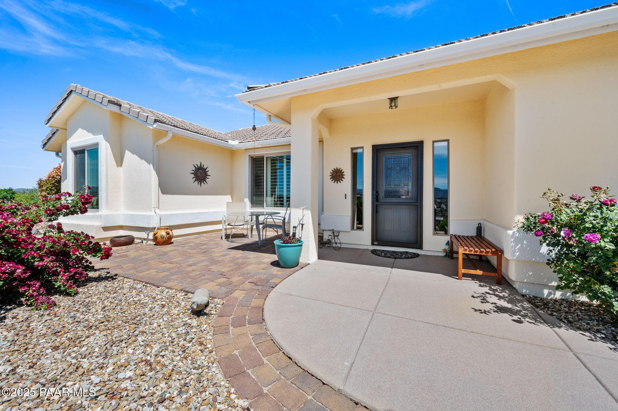 856 S Lakeview Drive