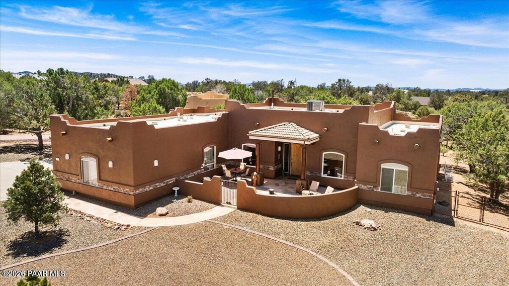 Photo of 13170 N Iron Hawk Drive, Prescott, AZ 86305 (MLS # 1084493)