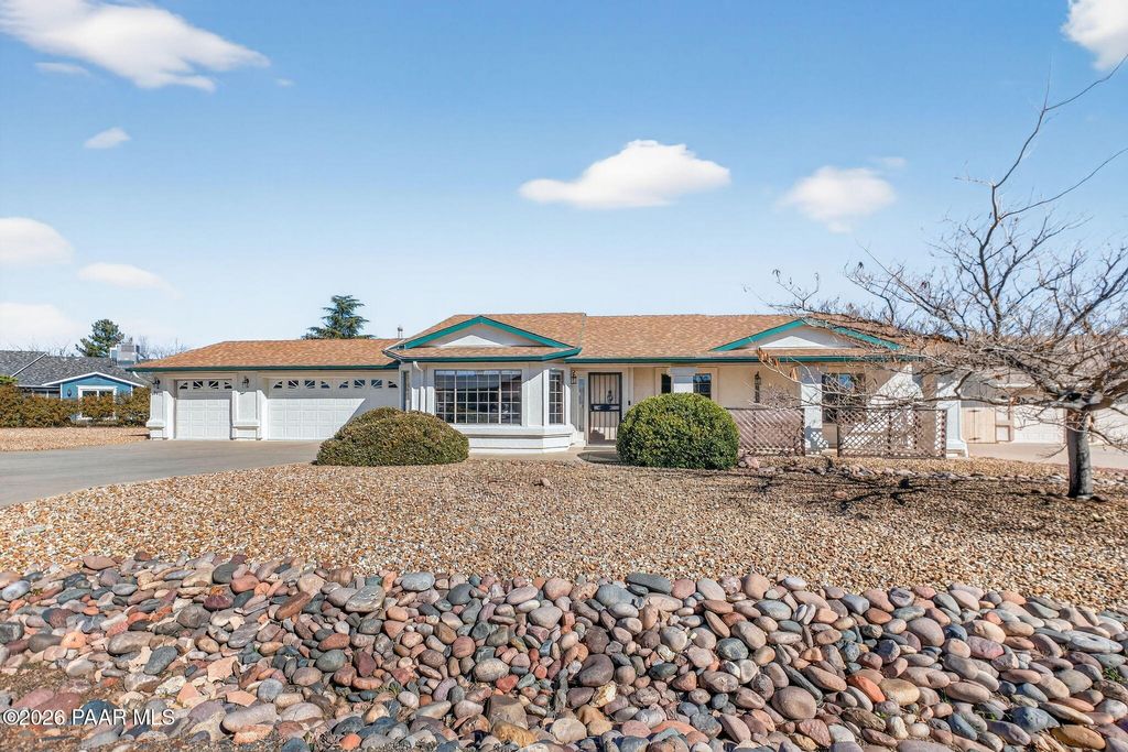 Photo of 4811 N Towago Circle, Prescott Valley, AZ 86314 (MLS # 1079288)