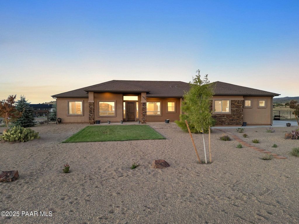 Photo of 10976 E Angies Way, Prescott Valley, AZ 86315 (MLS # 1080387)