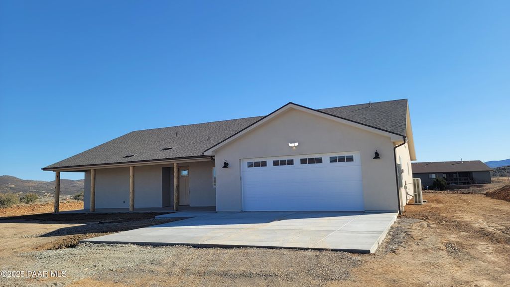 Photo of 12280 E Brody Trail, Dewey-Humboldt, AZ 86327 (MLS # 1078424)