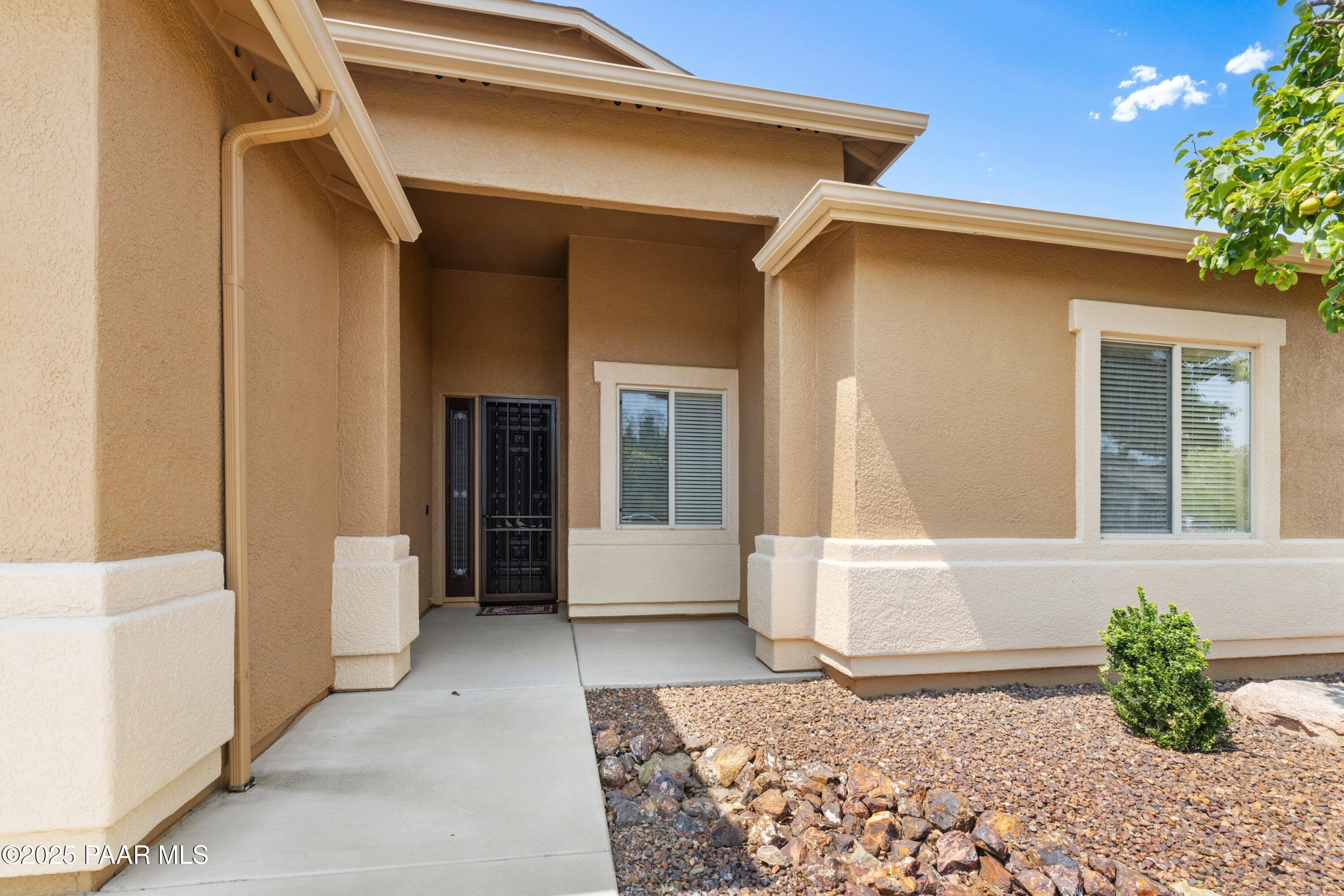 6582 E Farmstead Road