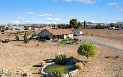 Single Family Residence in Prescott Valley AZ 7120 Ranch Hand Road.jpg