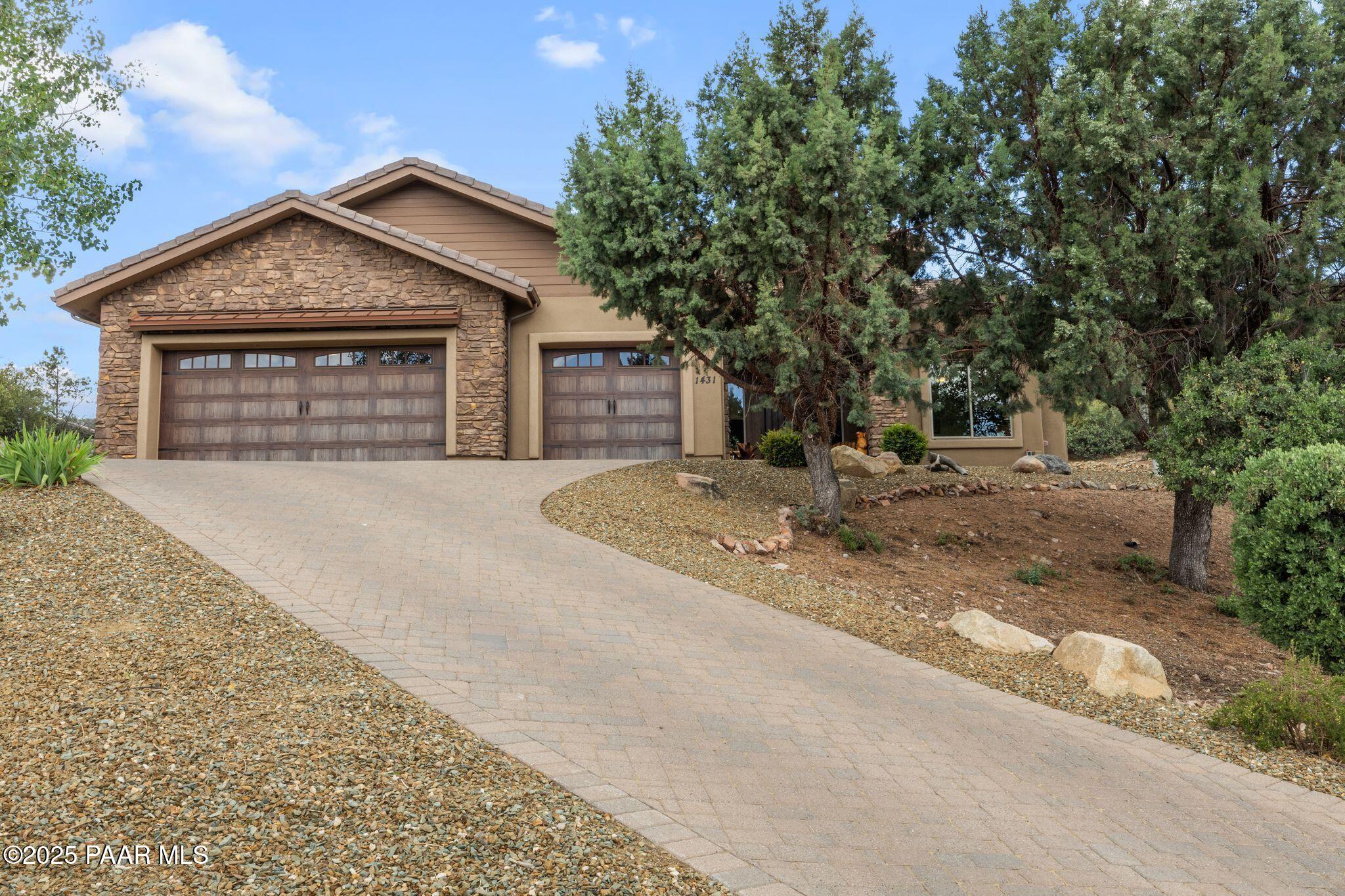 1431 Hollowside Way