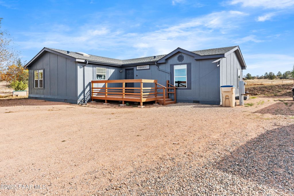 Photo of 155 N Son Shine Drive, Chino Valley, AZ 86323 (MLS # 1077589)
