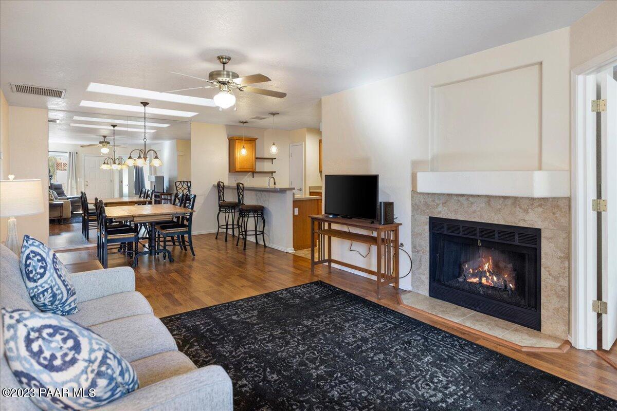 3160 Cascades Drive F16