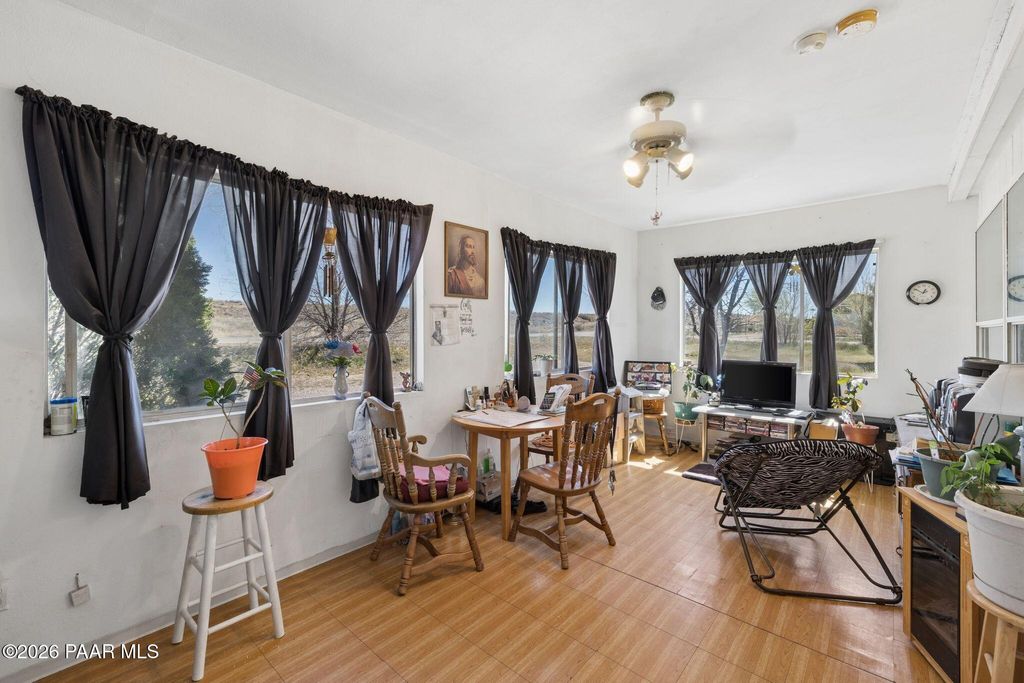 Photo of 76 Railroad Avenue, Chino Valley, AZ 86323 (MLS # 1080564)