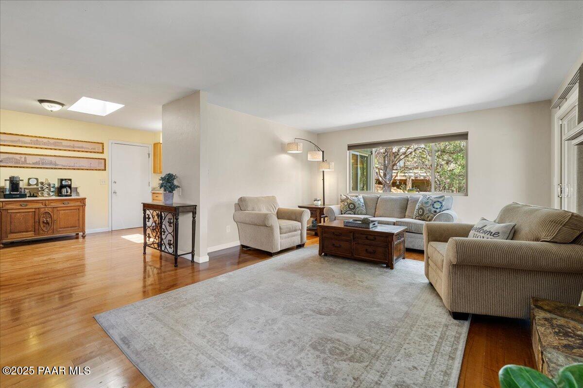 1285 Tanglewood Road