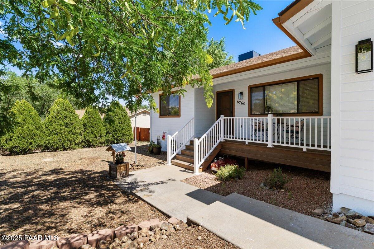 8760 E Volcano Drive