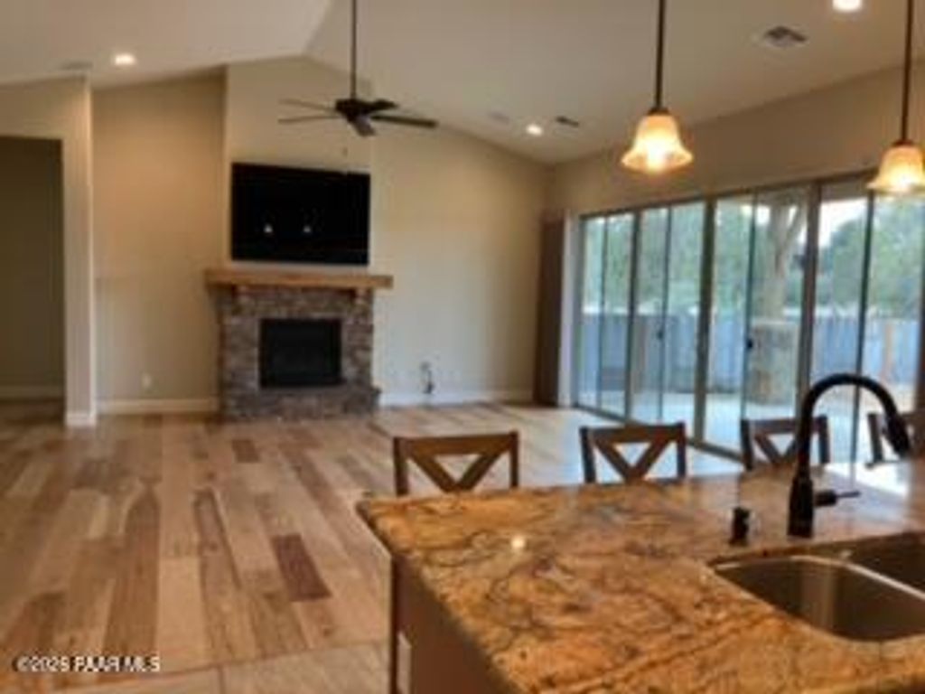 Photo of 4850 W Three Forks Road, Prescott, AZ 86305 (MLS # 1078773)