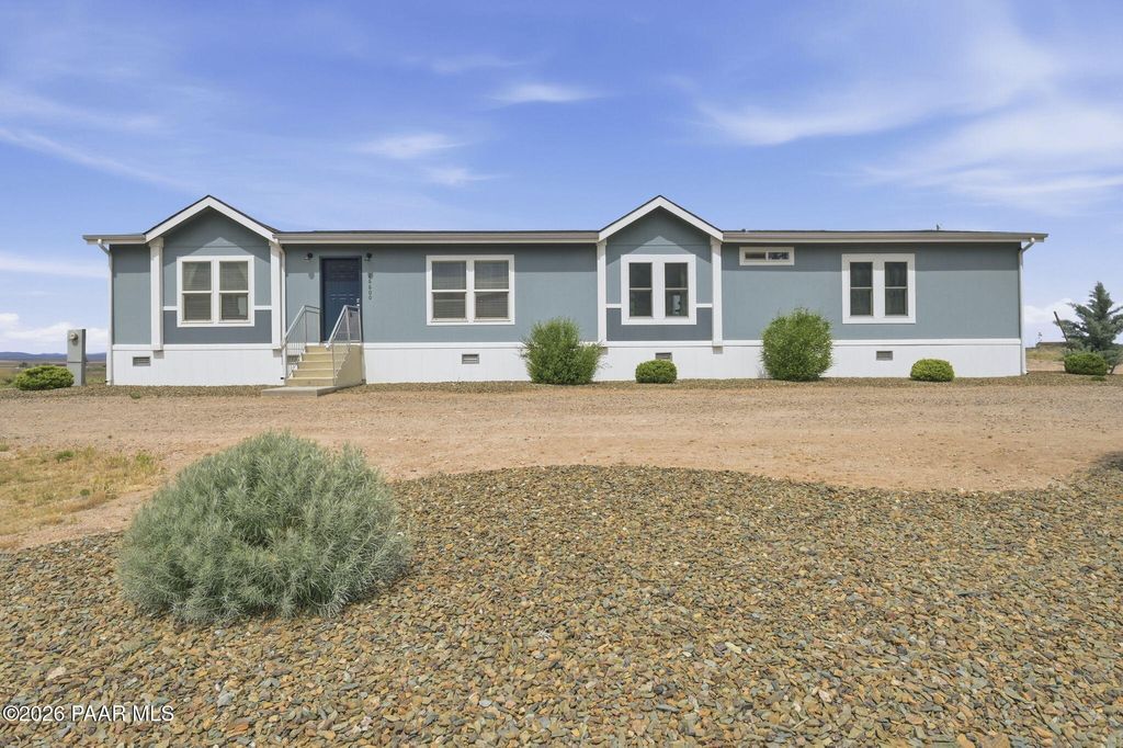 Photo of 26600 N Bull Snake Road, Paulden, AZ 86334 (MLS # 1082036)