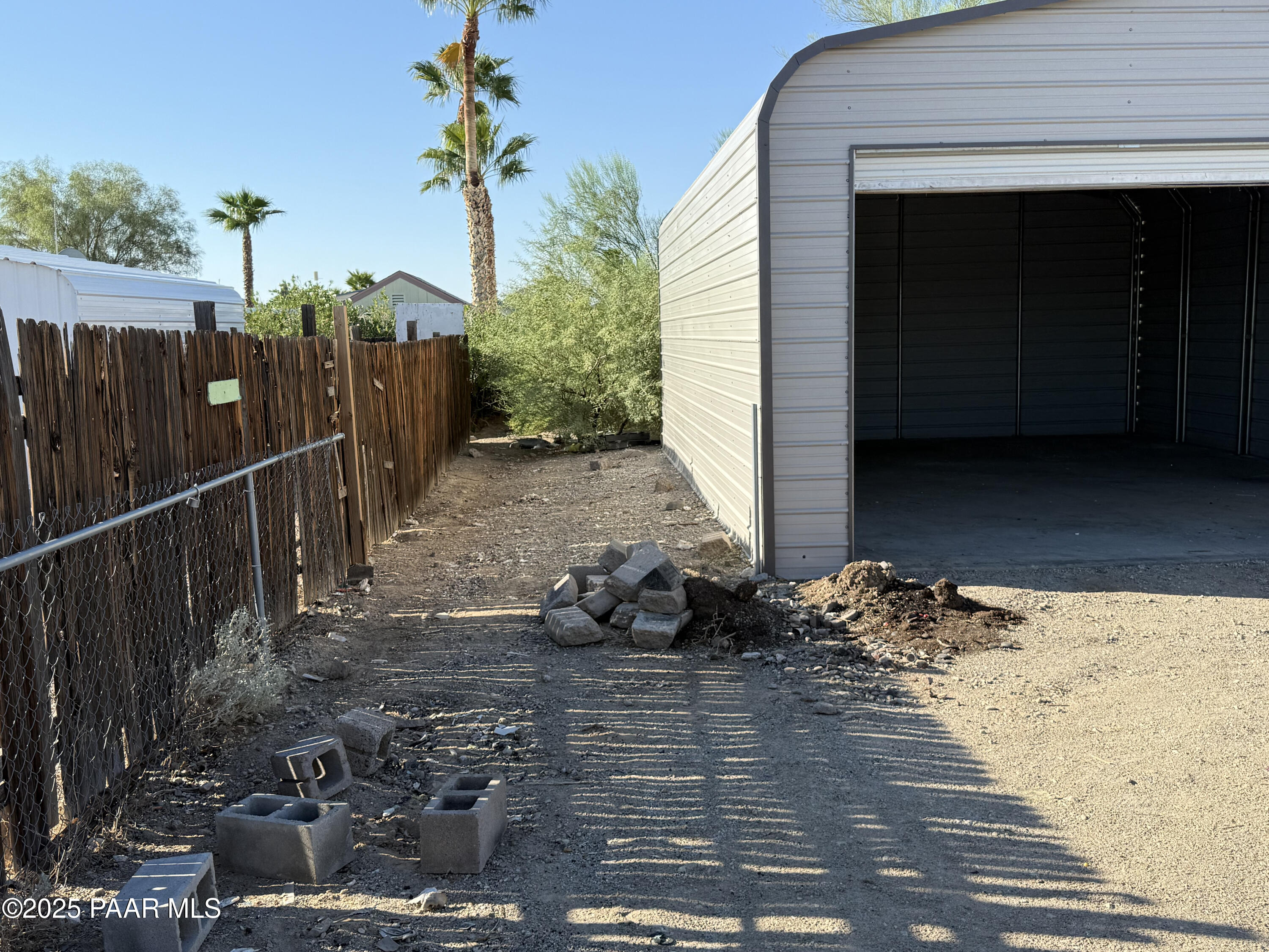 865 W Mountain View Lane