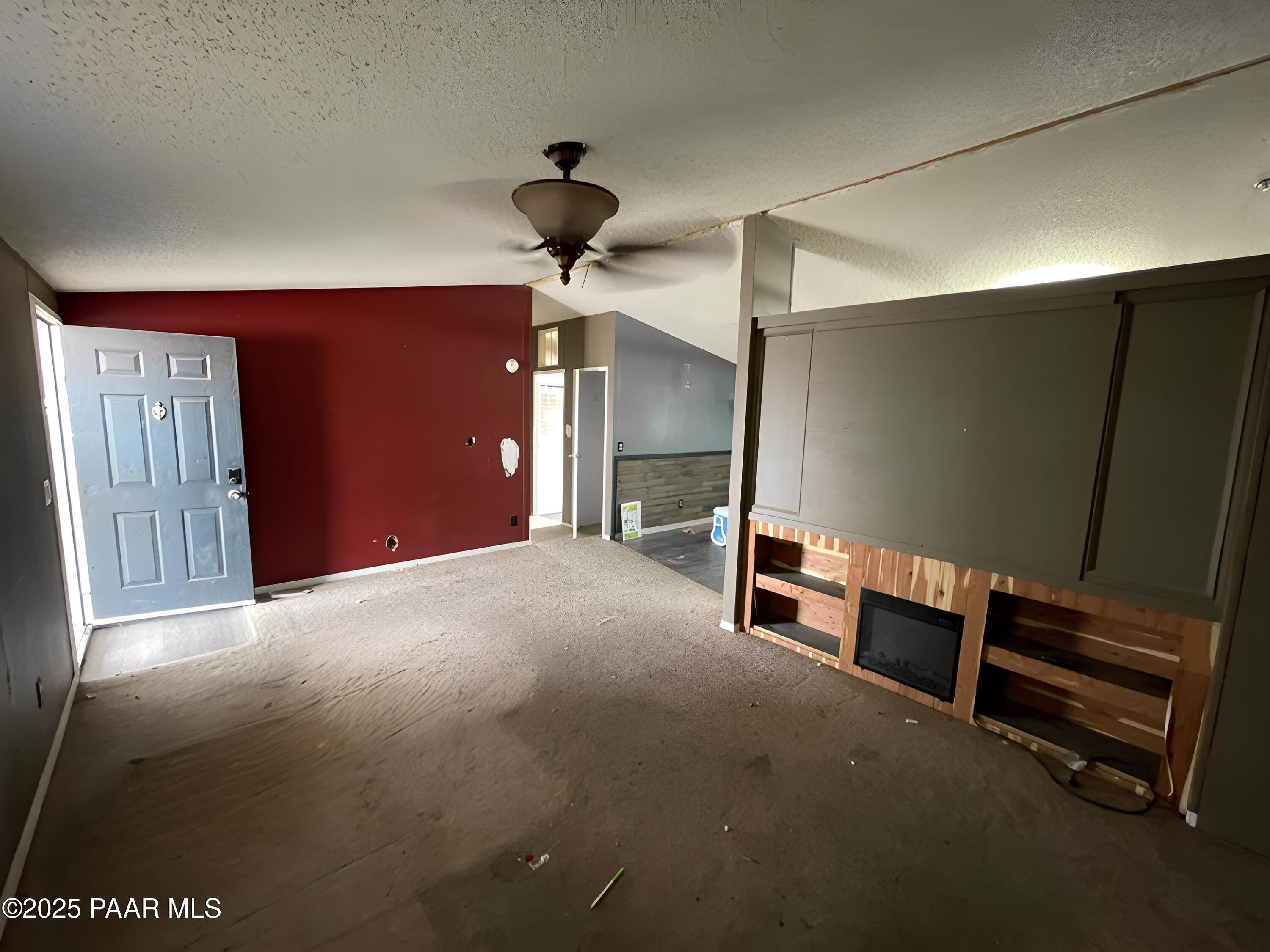 865 W Mountain View Lane