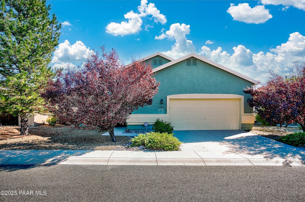 Photo of 6986 E Yellowglen Drive, Prescott Valley, AZ 86314 (MLS # 1077267)