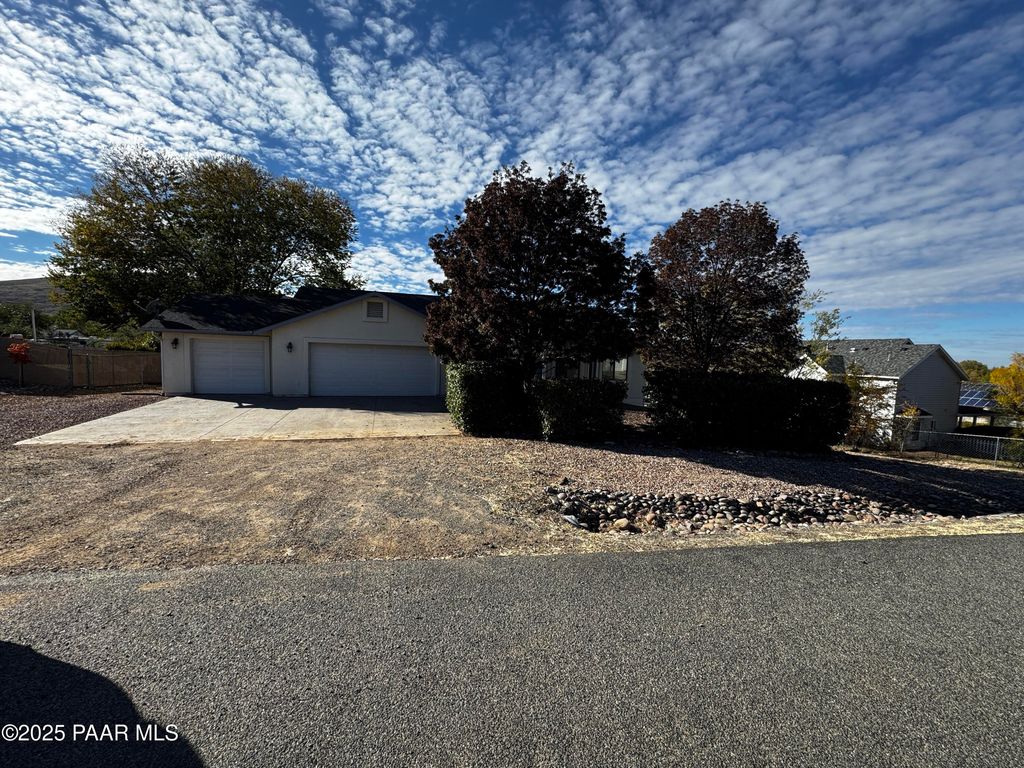 Photo of 3750 N Meadowlark Drive, Prescott Valley, AZ 86314 (MLS # 1077825)