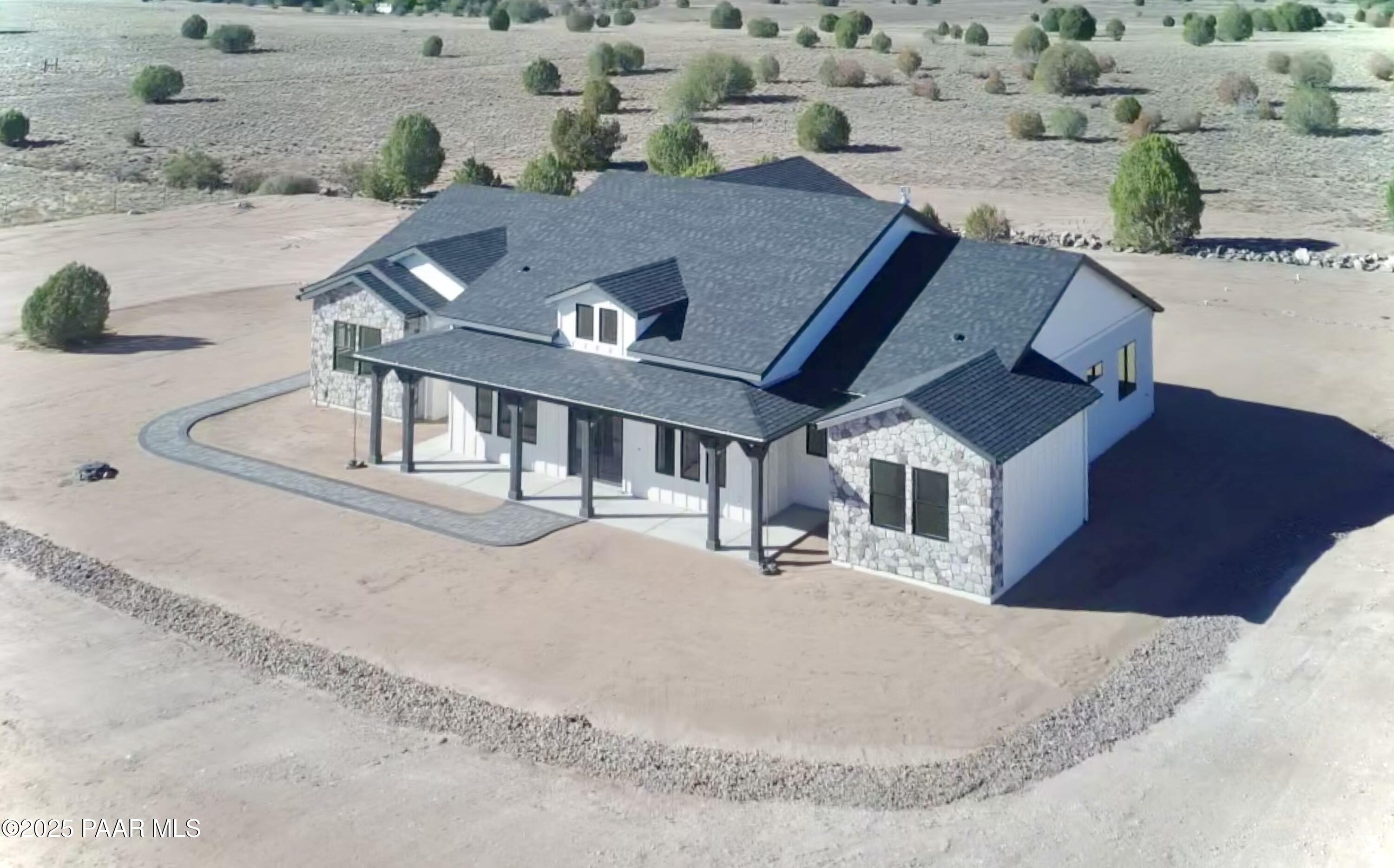 1170 E Cougar Ridge Road