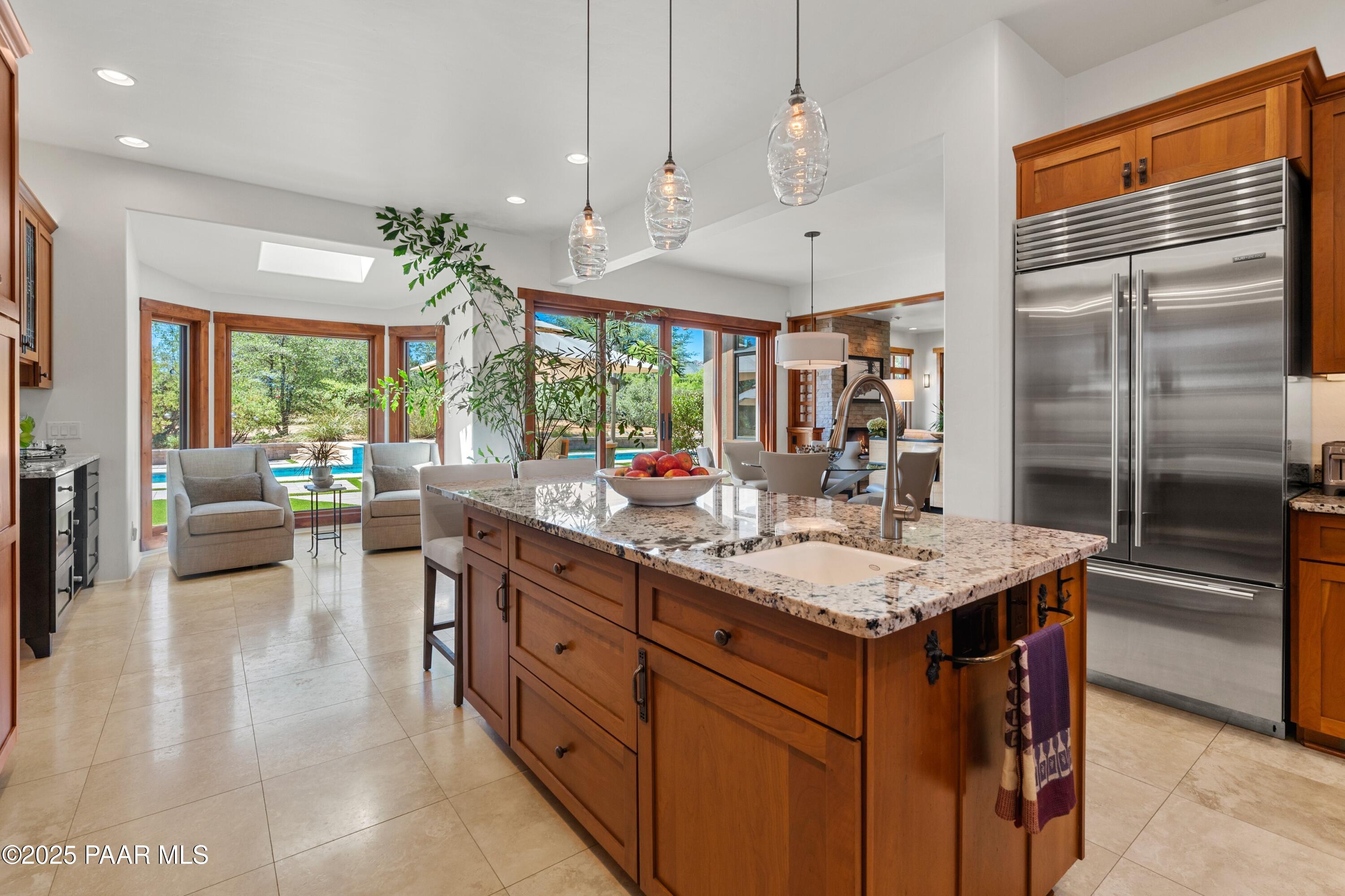 2525 W Green Brier Drive