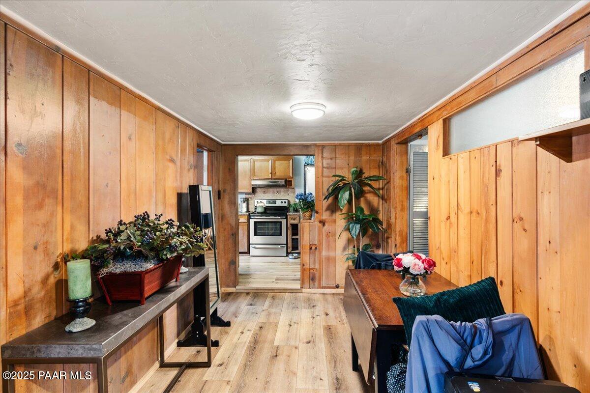 1710 Thumb Butte Road