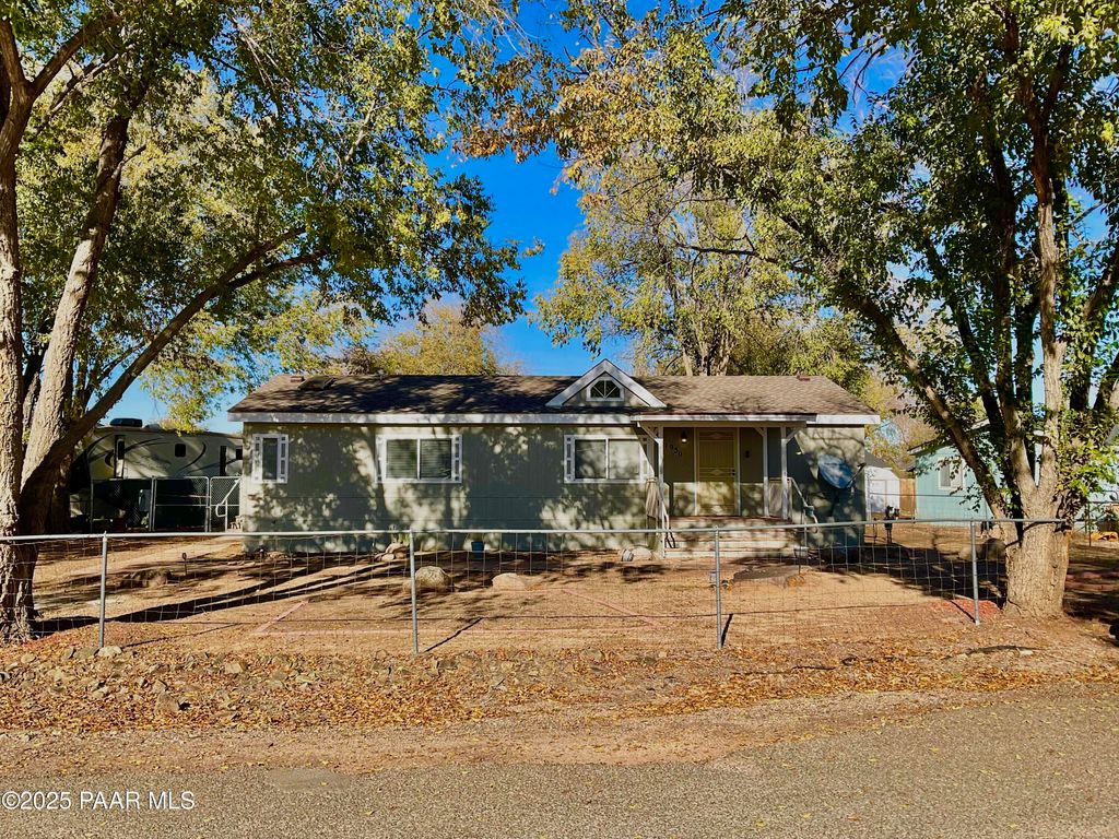 Photo of 1930 Javelina Path Path, Chino Valley, AZ 86323 (MLS # 1078028)