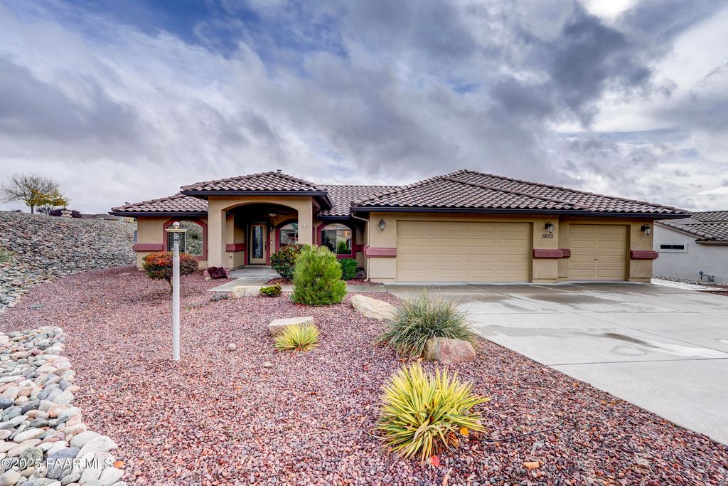 Photo of 5825 Curry Court, Prescott, AZ 86305 (MLS # 1077932)
