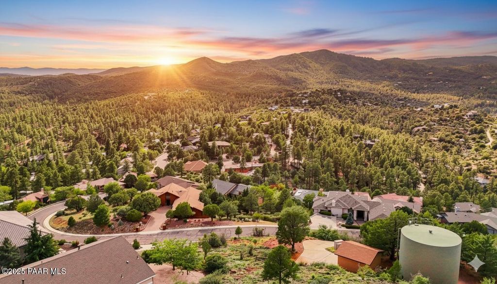 Photo of 1405 Escalante Drive, Prescott, AZ 86303 (MLS # 1076665)