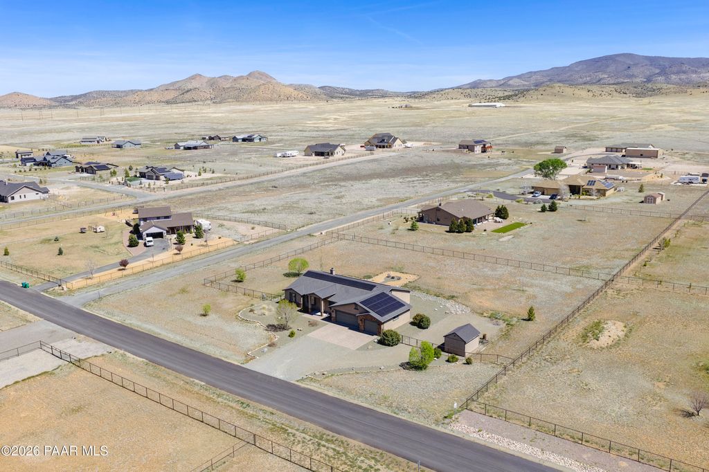 Photo of 12645 N Porter Camp Trail, Prescott Valley, AZ 86315 (MLS # 1080578)