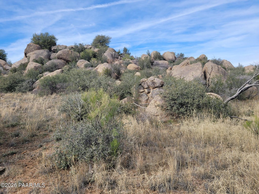 Photo of 23310 S Mountainaire Drive, Yarnell, AZ 85362 (MLS # 1085733)