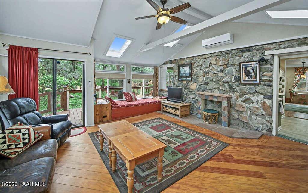 Photo of 1019 W Canyon Drive, Prescott, AZ 86303 (MLS # 1084062)