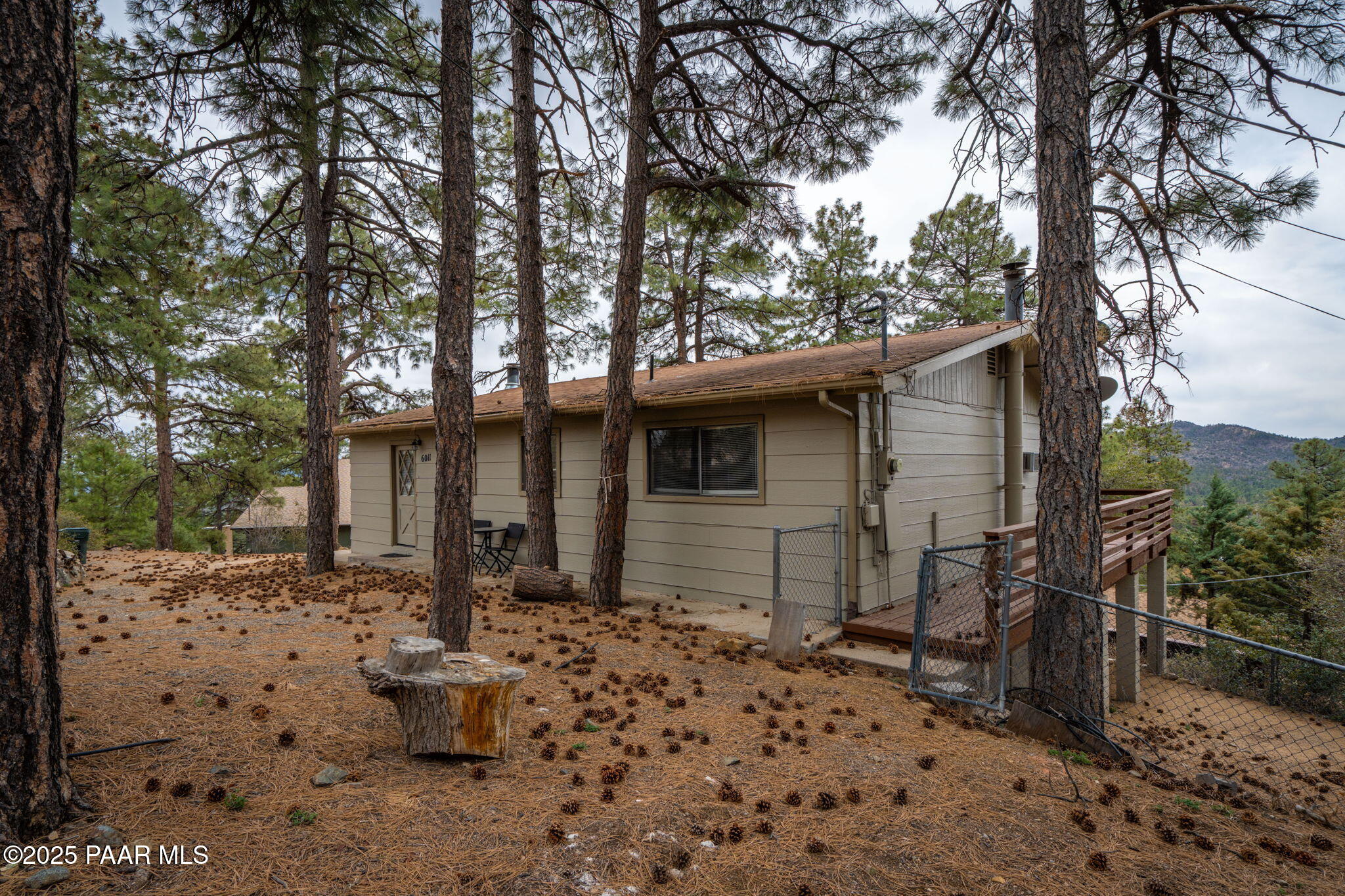 6011 W Oak Ridge